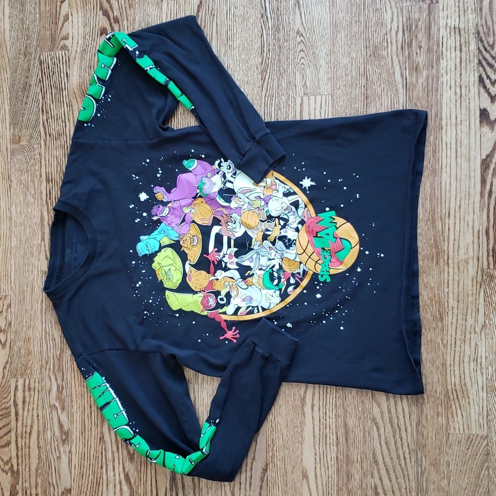 (S) Loonie Toons Space Jam Movie Graphic Long Sleeve 100% Cotton T-Shirt